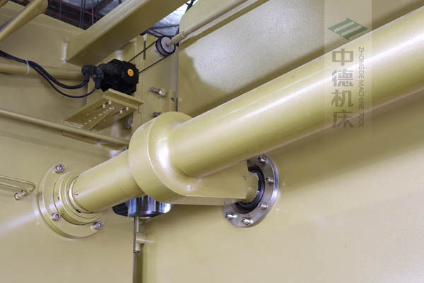 ZDP-20050高精度扭軸同步裝置，采用知名品牌關節(jié)軸承，經(jīng)久耐用.jpg